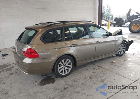 2007 BMW 328Xi z USA, uszkodzony, nr VIN WBAVT73597FZ36426